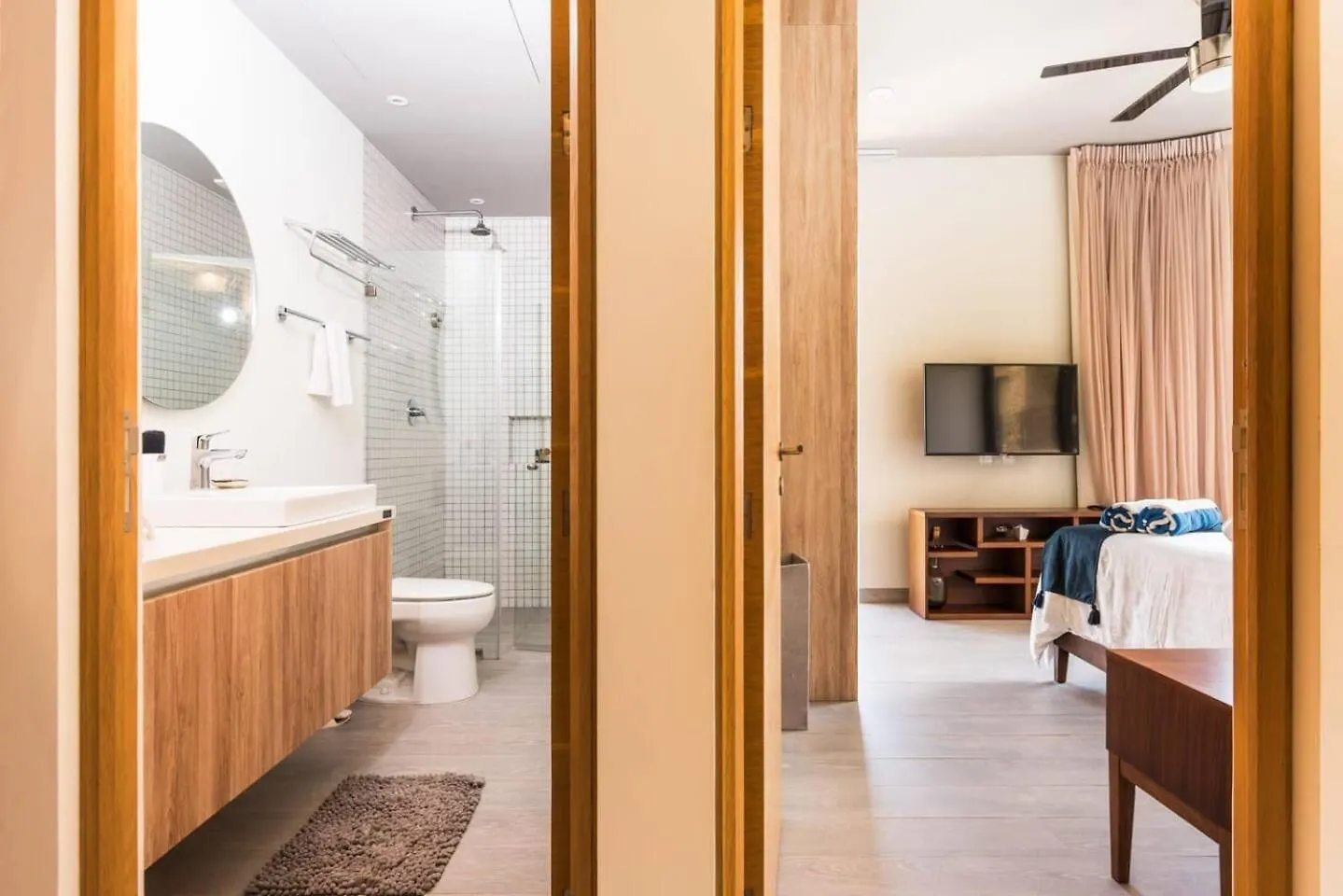 Luxury 2Br, Ocean View From Balcony And Rooptop Playa del Carmen Apartment